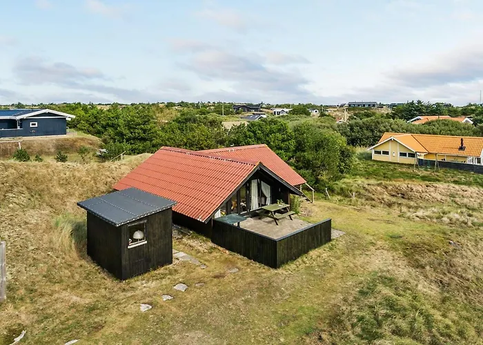 Delia - 300m From The Sea By Interhome