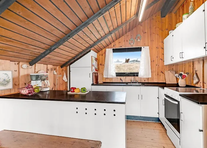 Delia - 300m From The Sea By Interhome Fano